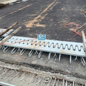 Khe co giãn răng lược LSB