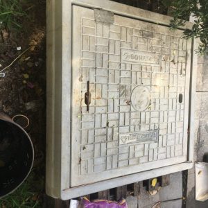 NẮP HỐ GA BÊ TÔNG TÍNH NĂNG CAO Nắp hố ga bê tông tính năng cao chống thấm nước