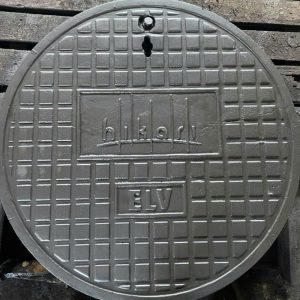 Nắp hố ga gang khung vuông âm nắp tròn Lương Sơn Bạc