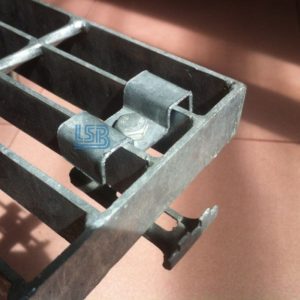 Tấm kẹp sàn tiết kiệm thời gian