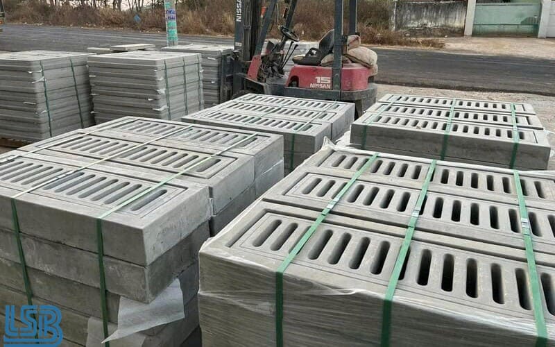 Tấm chắn rác bê tông HPC dùng ở đâu để tối ưu chi phí và độ bền cho dự án? LSB cam kết cung cấp tấm chắn rác HPC đạt chuẩn CO/CQ